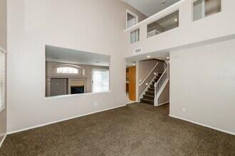 8110 Sundown Vista Ave in Las Vegas, NV - Foto de edificio - Building Photo