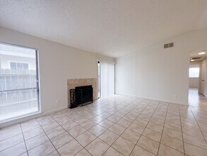 7510 Whisperwillow Dr in Sacramento, CA - Building Photo - Building Photo