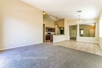 7002 S 40th Ln in Phoenix, AZ - Building Photo - Building Photo