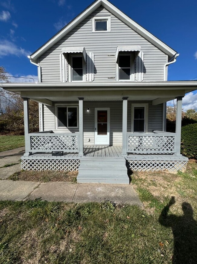 property at 607 E 34th St