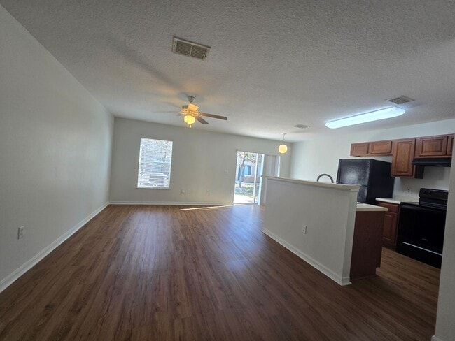 7075 St Ives Ct in Jacksonville, FL - Building Photo - Building Photo