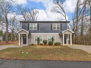 117 Oak St in Greer, SC - Building Photo - Building Photo