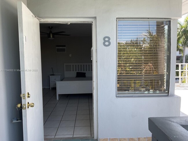 property at 90 Isle of Venice Dr