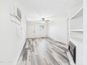 906 Center St in Lafayette, LA - Building Photo - Building Photo