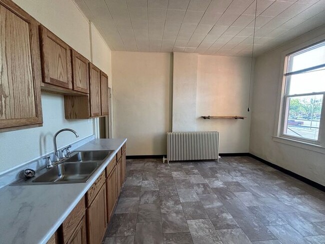 property at 611 Ohio St