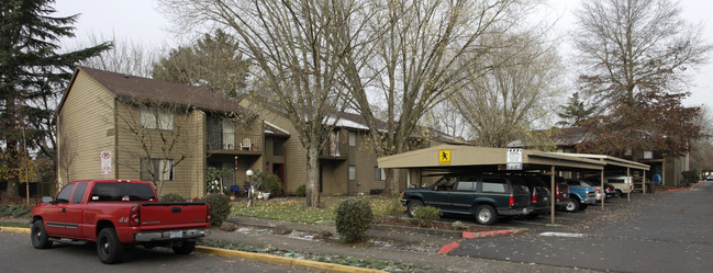 Cedars West Apartments in Beaverton, OR - Building Photo - Building Photo