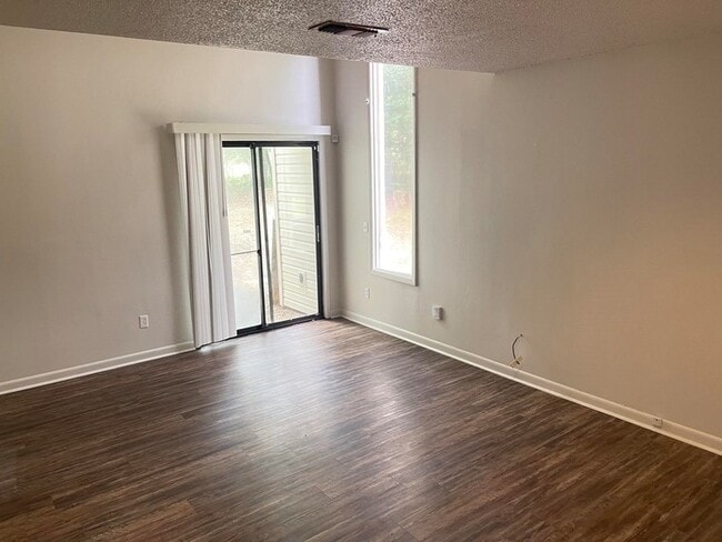 1844 Larette Dr in Tallahassee, FL - Building Photo - Building Photo