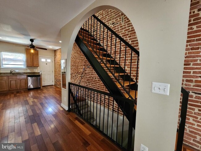 property at 5 N Belnord Ave