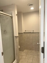 14 Mayfair Pl, Unit 14A Mayfair Place in Trumbull, CT - Building Photo - Building Photo