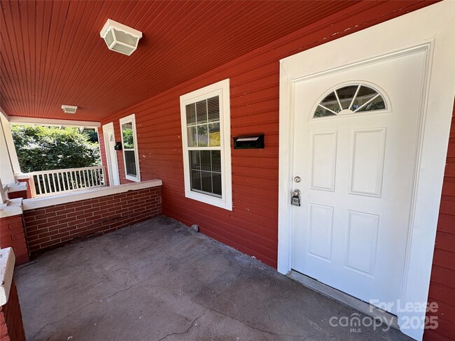2827 Morson St in Charlotte, NC - Building Photo - Building Photo