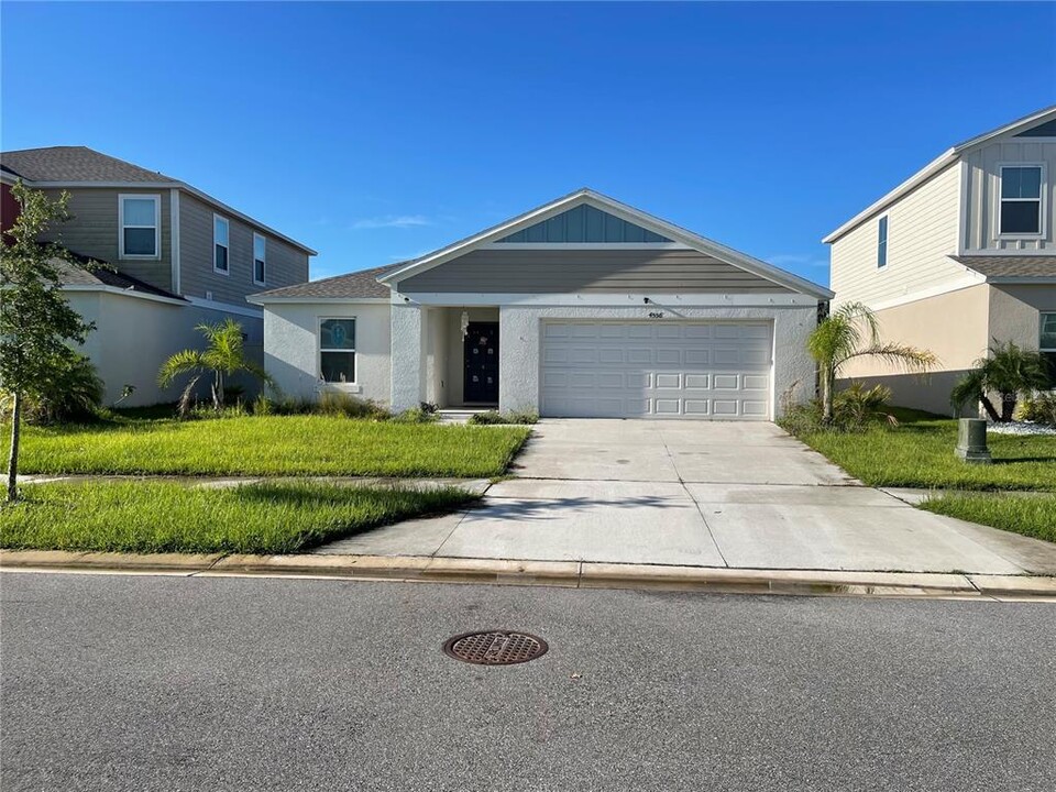 4556 White Marble Ct in Lakeland, FL - Building Photo