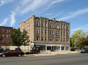 Wyllys Park Apartments in Hartford, CT - Building Photo - Building Photo