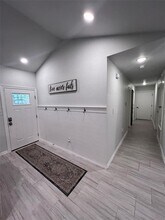 413 Laurel St in Bastrop, TX - Building Photo - Building Photo