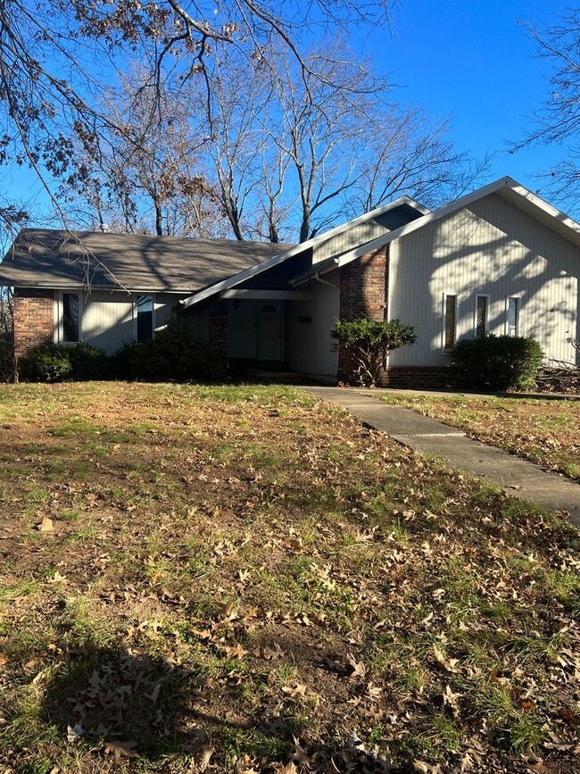 property at 5518 S Roanoke Ave