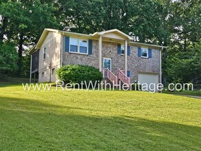 4155 Rocky Face Dr in Douglasville, GA - Building Photo - Building Photo