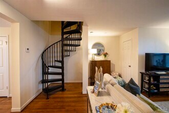 2007 E Gadsden St in Pensacola, FL - Building Photo - Building Photo