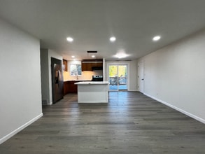 32902 26th Pl SW in Federal Way, WA - Building Photo - Building Photo