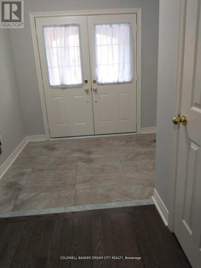 451 Cedric Terrace in Milton, ON - Building Photo - Building Photo