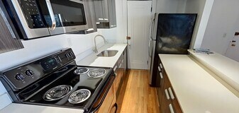 117 Park Dr in Boston, MA - Building Photo