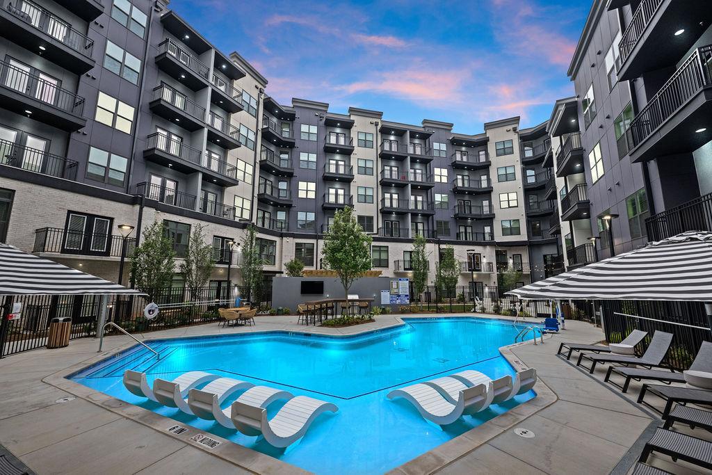 The Hawkins in Chamblee, GA - Foto de edificio
