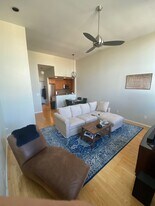 350 W 4th St, Unit 410 in Boston, MA - Building Photo
