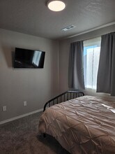 600 Van Wy in Grandview, WA - Building Photo - Building Photo