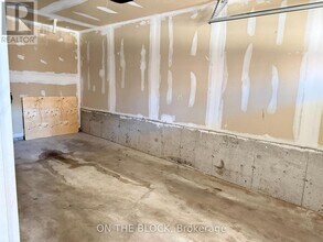 2530 Rosedrop Path in Oshawa, ON - Building Photo - Building Photo