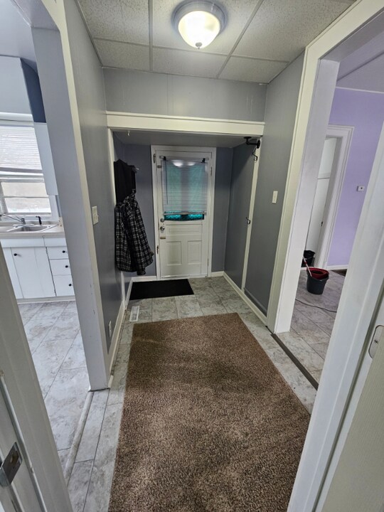 842 Capital Ave NE in Battle Creek, MI - Building Photo