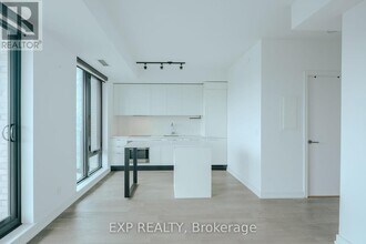 200-1200 Sudbury St in Toronto, ON - Building Photo - Building Photo