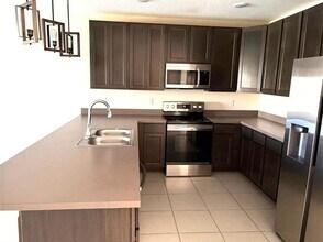 4702 Coral Castle Dr. in Kissimmee, FL - Building Photo - Building Photo