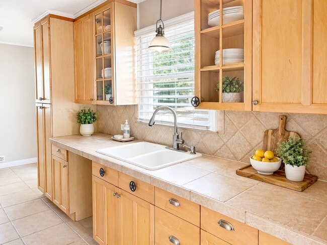 8652 Miller Creek Loop in Johnson City, TX - Foto de edificio - Building Photo