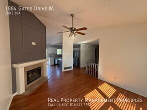 1884 Gates Dr W in Platte City, MO - Building Photo - Building Photo