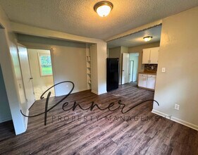 11217 Applewood Dr in Kansas City, MO - Building Photo - Building Photo