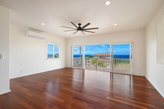 1192 Kaena St in Kalaheo, HI - Foto de edificio - Building Photo
