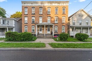 57 1/2 Saratoga Ave in Waterford, NY - Building Photo