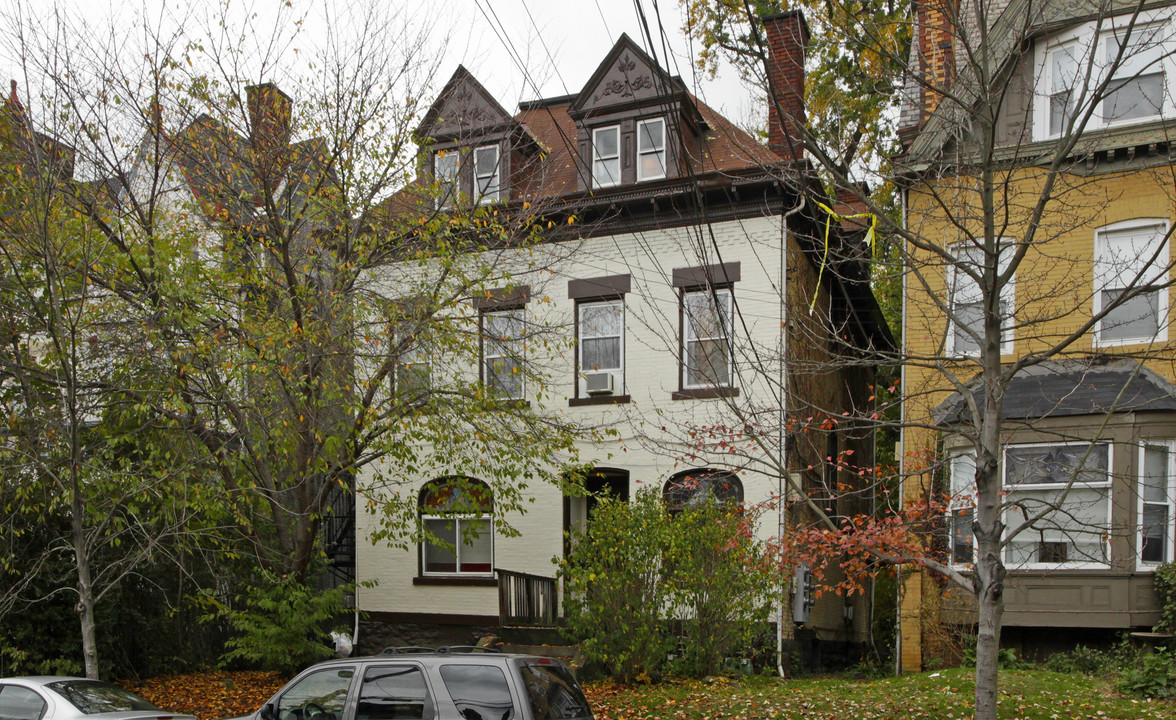 330 Stratford Ave in Pittsburgh, PA - Building Photo