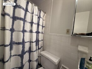 235 E 53rd St in New York, NY - Building Photo - Building Photo