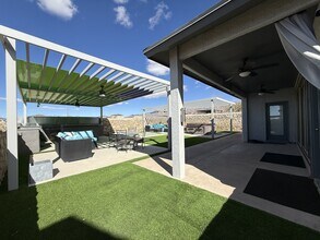 7369 Dewberry Dr in El Paso, TX - Foto de edificio - Building Photo