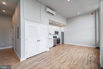 1300 S 19th St in Philadelphia, PA - Building Photo - Building Photo