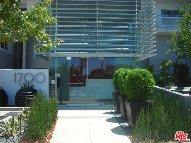 property at 1700 Sawtelle Blvd