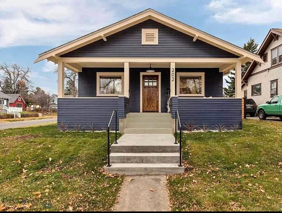 202 S 8th Ave in Bozeman, MT - Building Photo