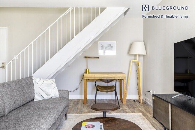 615 S Catalina Ave in Redondo Beach, CA - Building Photo - Building Photo