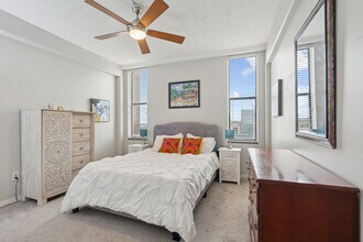 14 Lockwood Dr, Unit 7J in Charleston, SC - Building Photo - Building Photo