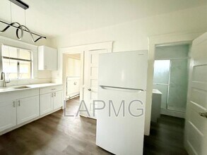 1910.5 Daly St in Los Angeles, CA - Building Photo - Building Photo