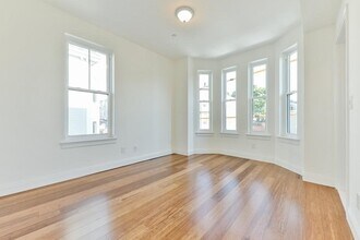 44 W Eagle St in Boston, MA - Building Photo - Building Photo