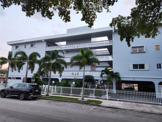 property at 1818 Rodman St