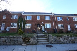 1833 M St NE in Washington, DC - Building Photo