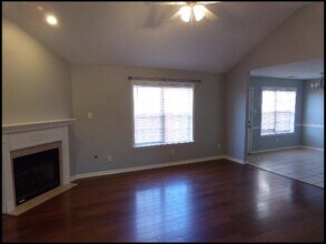 12 Lauren Cove in Cabot, AR - Foto de edificio - Building Photo