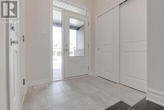 780 Miikana Rd in Ottawa, ON - Building Photo - Building Photo