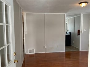 222 Bellfield Ave in Elyria, OH - Building Photo - Building Photo